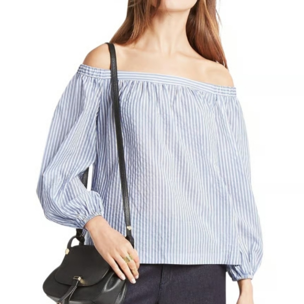 Off the shoulder BCBG Top